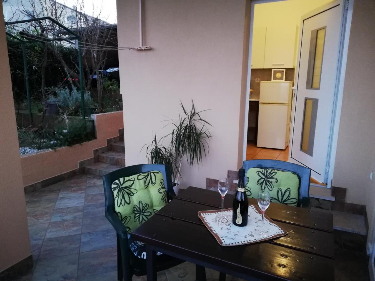 Apartment Piranesi With A Parking Space Pula Exterior foto